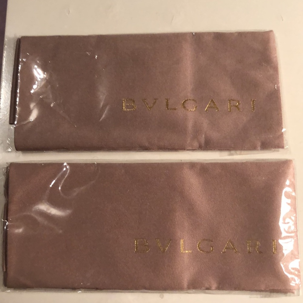 - 2 Bvlgari Cleaning cloths